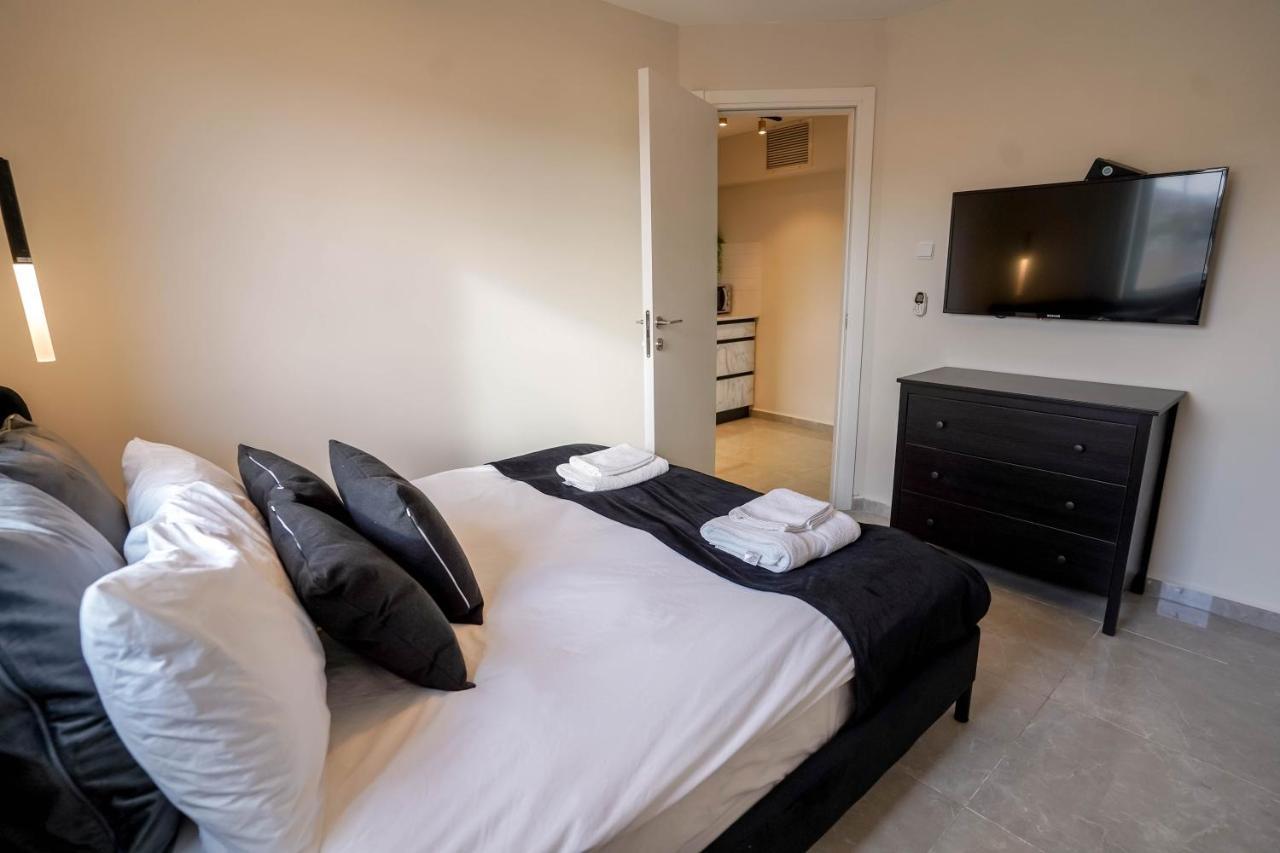 Appartamento Yalarent Jasmine 3Br Apt Eilat Esterno foto