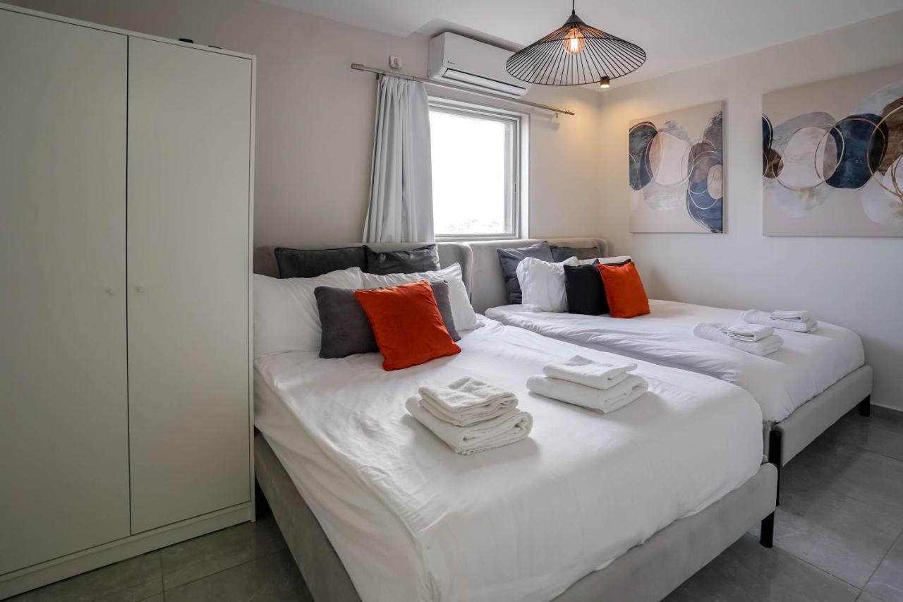 Appartamento Yalarent Jasmine 3Br Apt Eilat Esterno foto