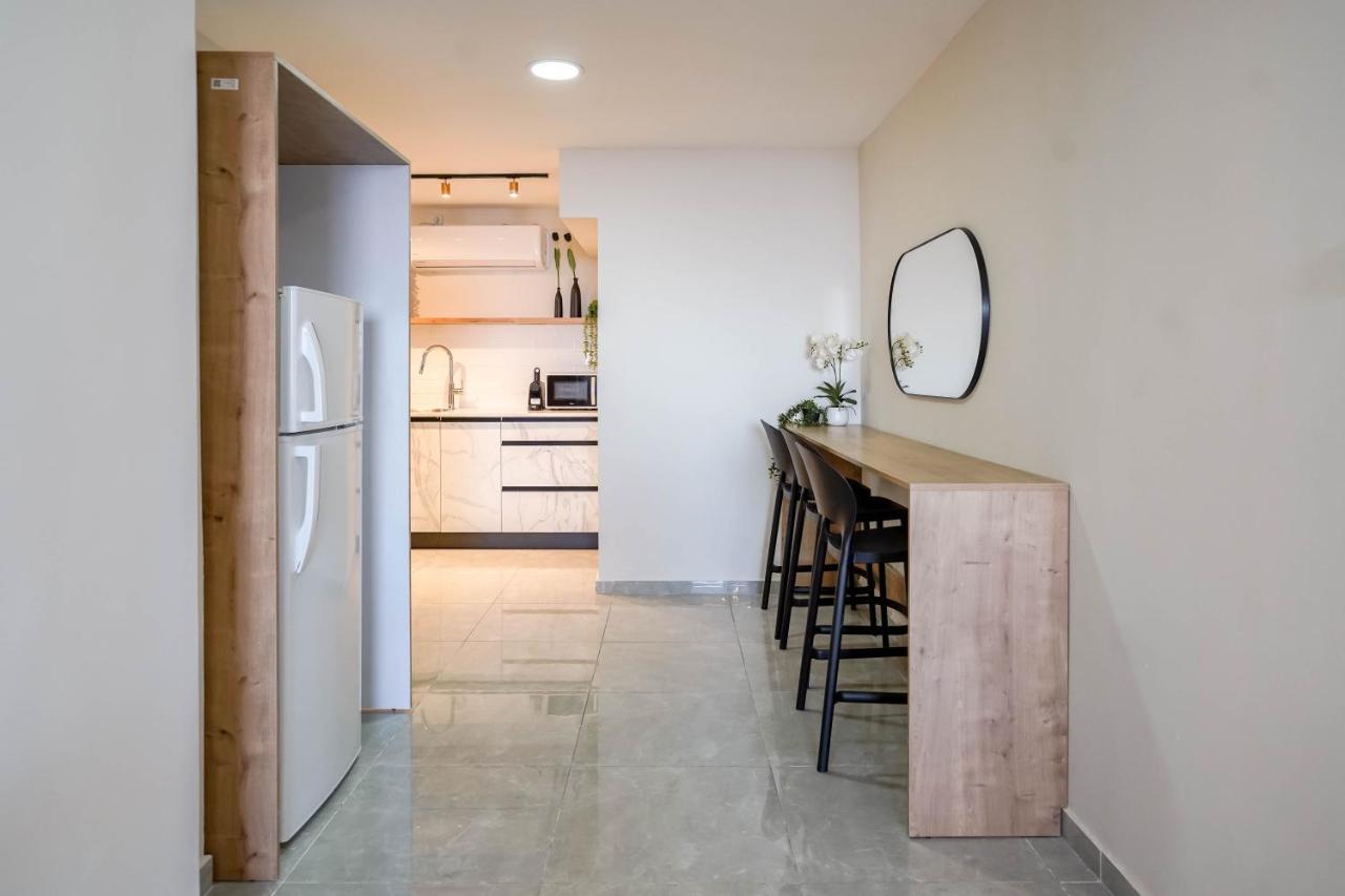 Appartamento Yalarent Jasmine 3Br Apt Eilat Esterno foto
